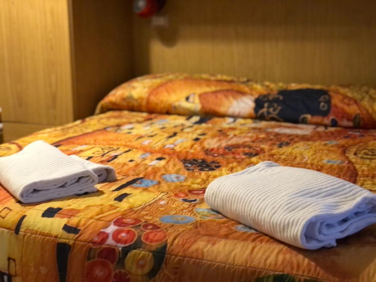 Hotel Garni Villa Magnolia Torbole Sul Garda Ngoại thất bức ảnh