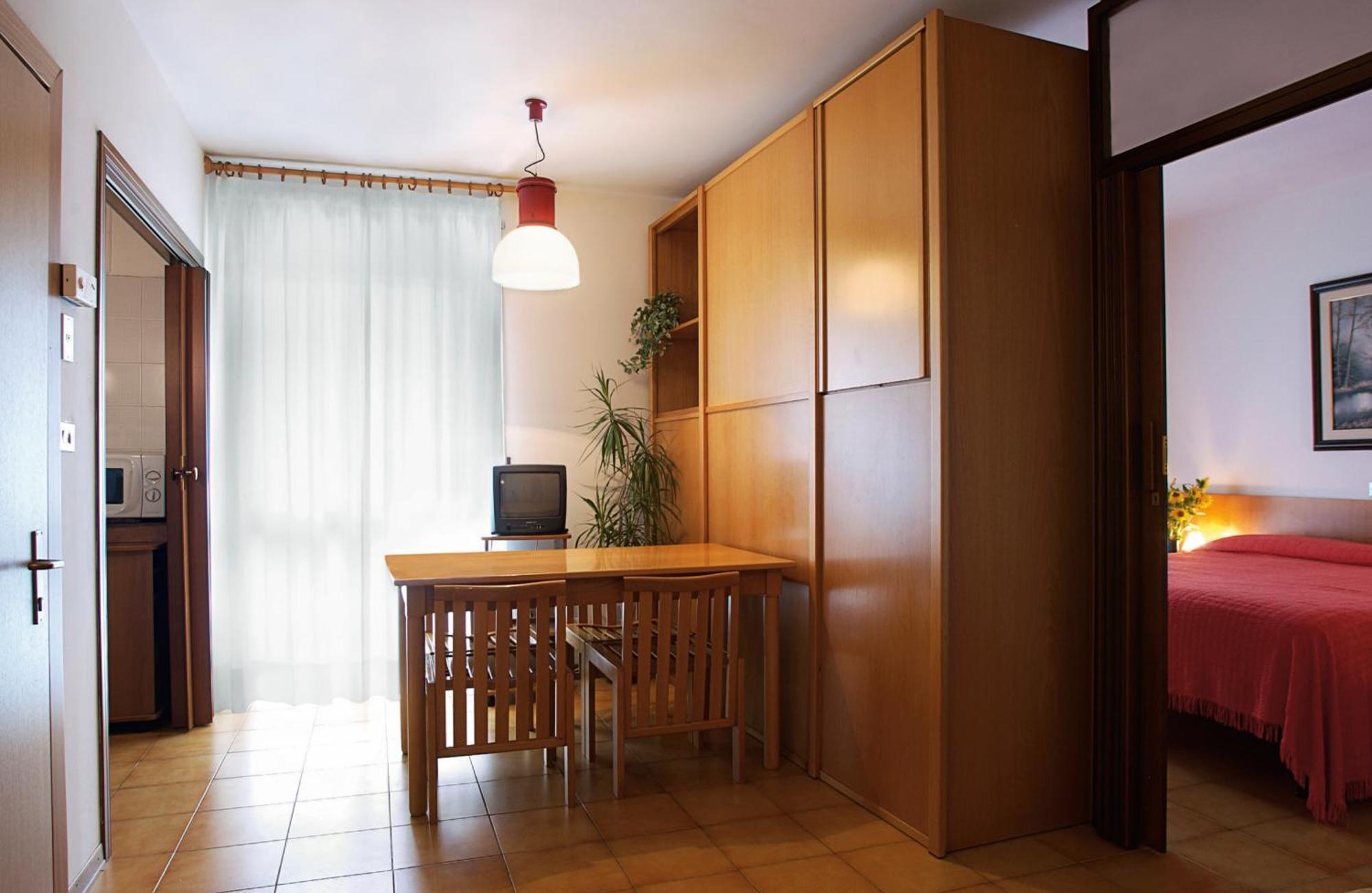 Hotel Garni Villa Magnolia Torbole Sul Garda Ngoại thất bức ảnh