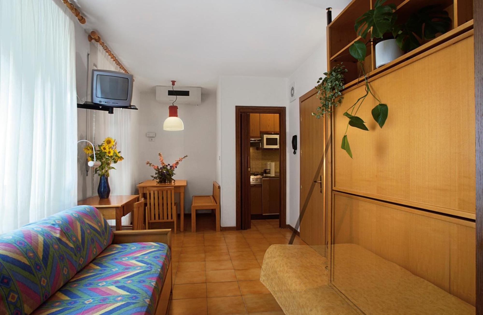 Hotel Garni Villa Magnolia Torbole Sul Garda Ngoại thất bức ảnh