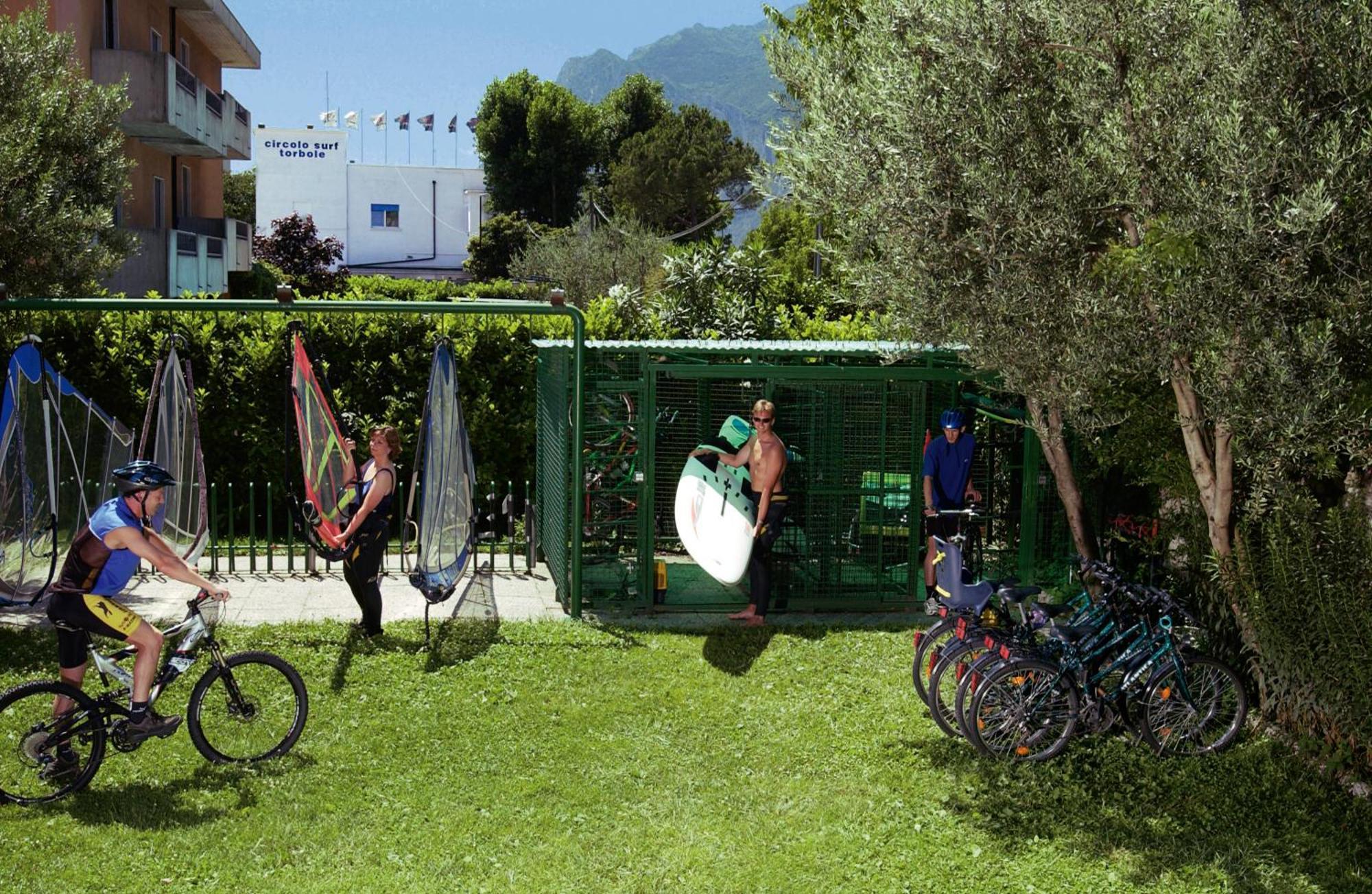 Hotel Garni Villa Magnolia Torbole Sul Garda Ngoại thất bức ảnh
