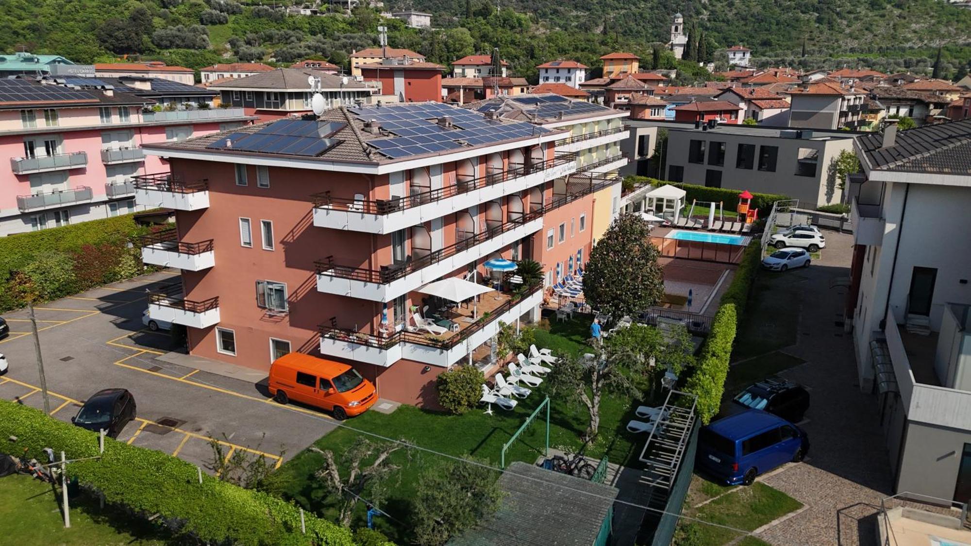 Hotel Garni Villa Magnolia Torbole Sul Garda Ngoại thất bức ảnh