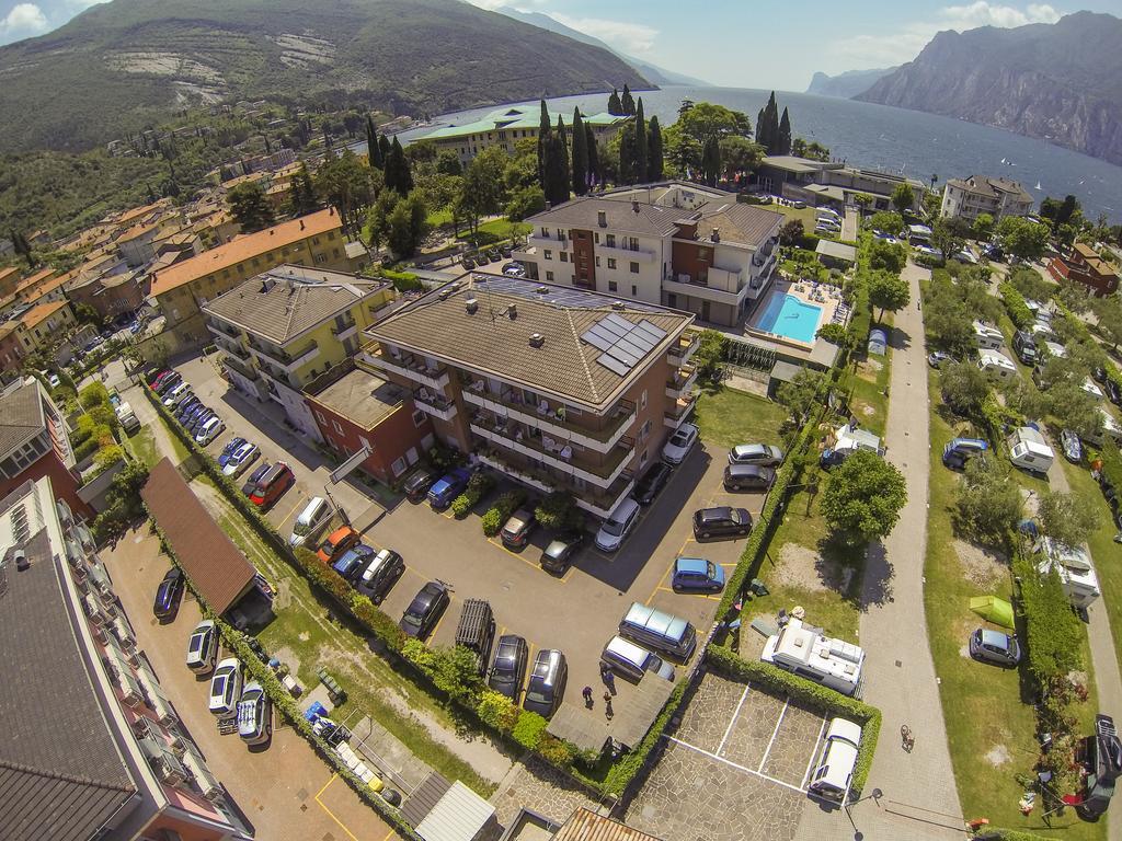 Hotel Garni Villa Magnolia Torbole Sul Garda Ngoại thất bức ảnh