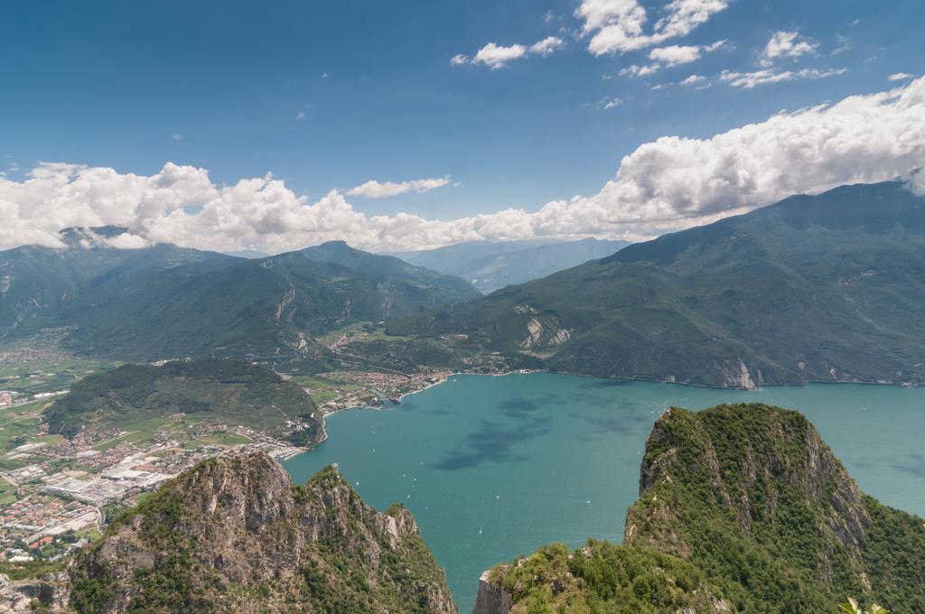 Hotel Garni Villa Magnolia Torbole Sul Garda Ngoại thất bức ảnh