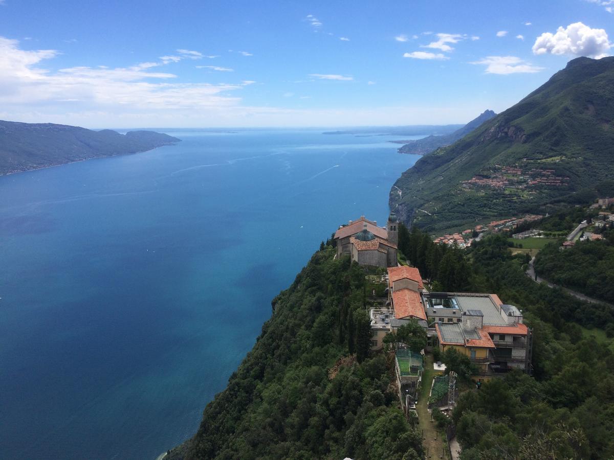 Hotel Garni Villa Magnolia Torbole Sul Garda Ngoại thất bức ảnh