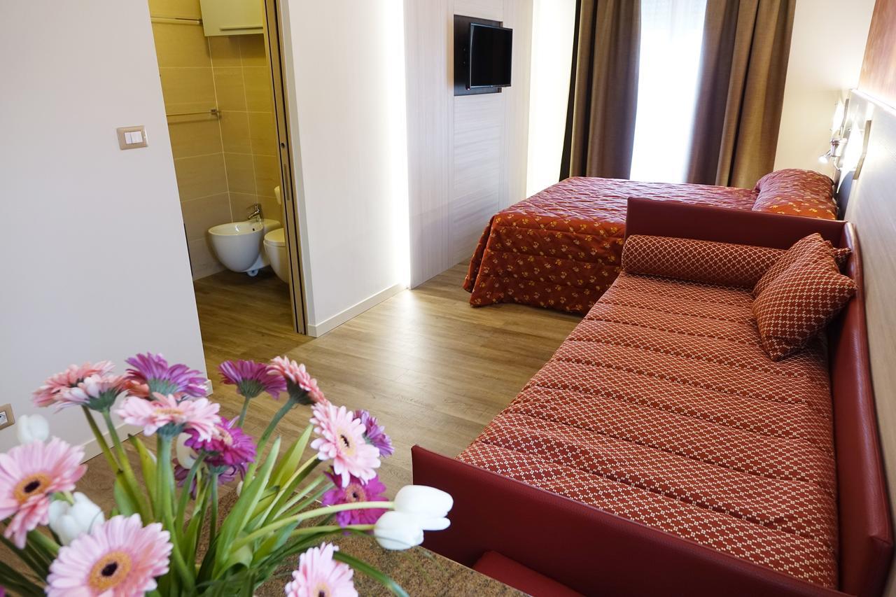 Hotel Garni Villa Magnolia Torbole Sul Garda Ngoại thất bức ảnh
